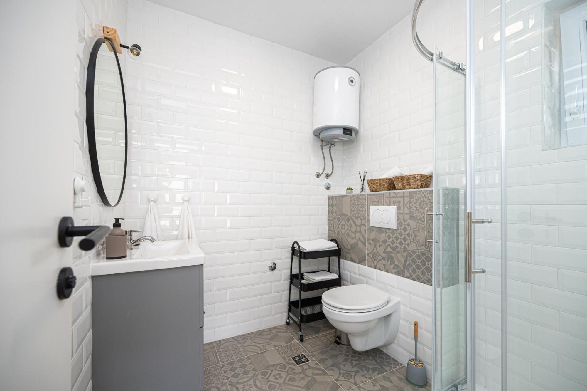 ווינייראץ Apartments Kondric מראה חיצוני תמונה