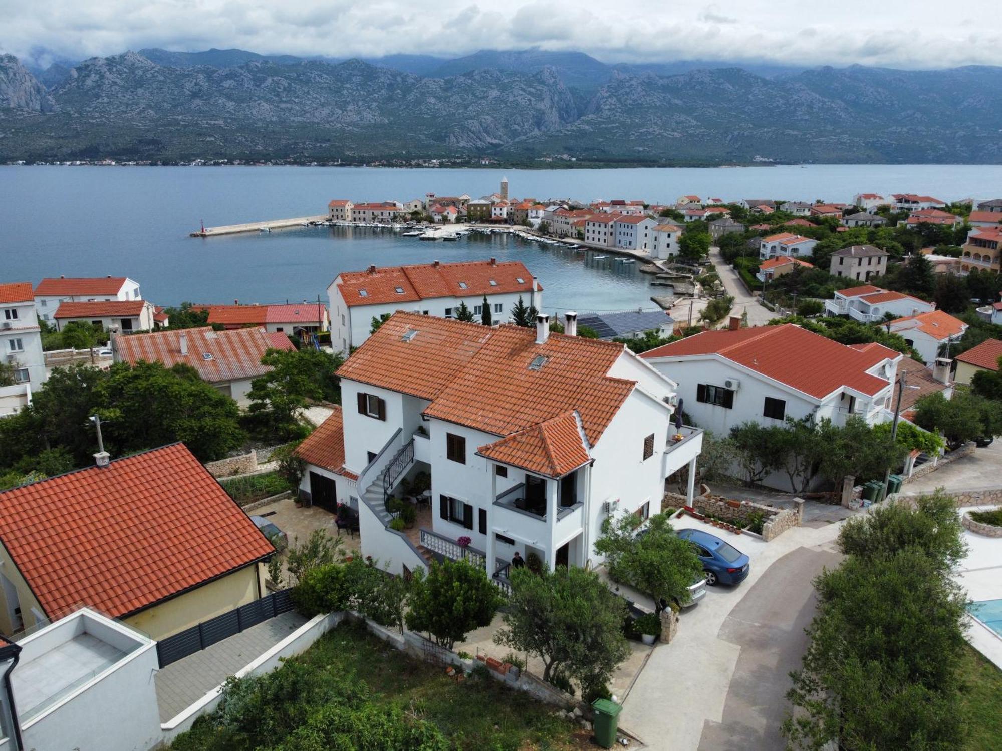 ווינייראץ Apartments Kondric מראה חיצוני תמונה